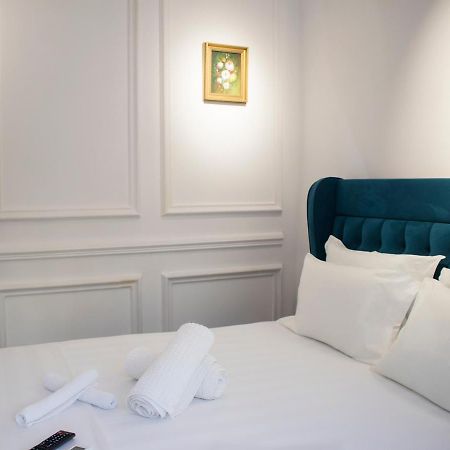 Vila Shehaj Luxury Lägenhet Vlorë Exteriör bild