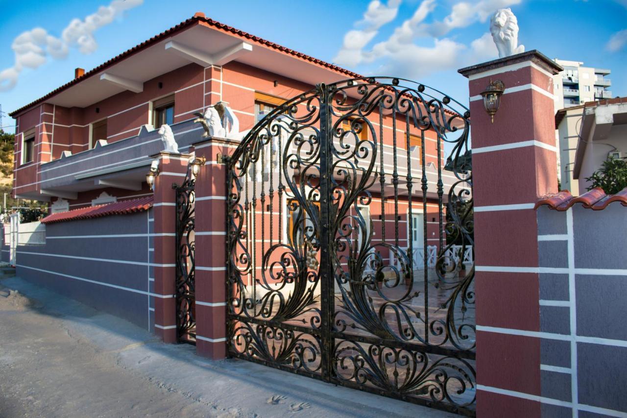 Vila Shehaj Luxury Lägenhet Vlorë Exteriör bild