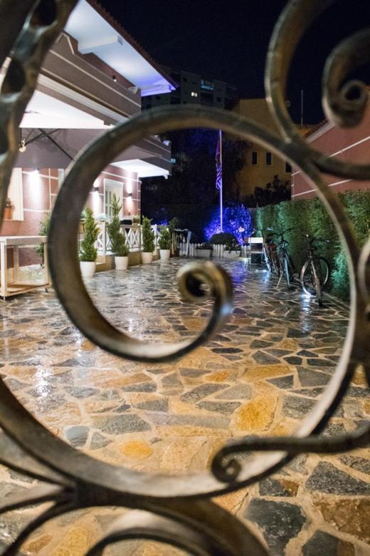 Vila Shehaj Luxury Lägenhet Vlorë Exteriör bild