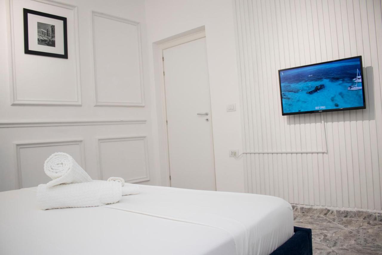 Vila Shehaj Luxury Lägenhet Vlorë Exteriör bild